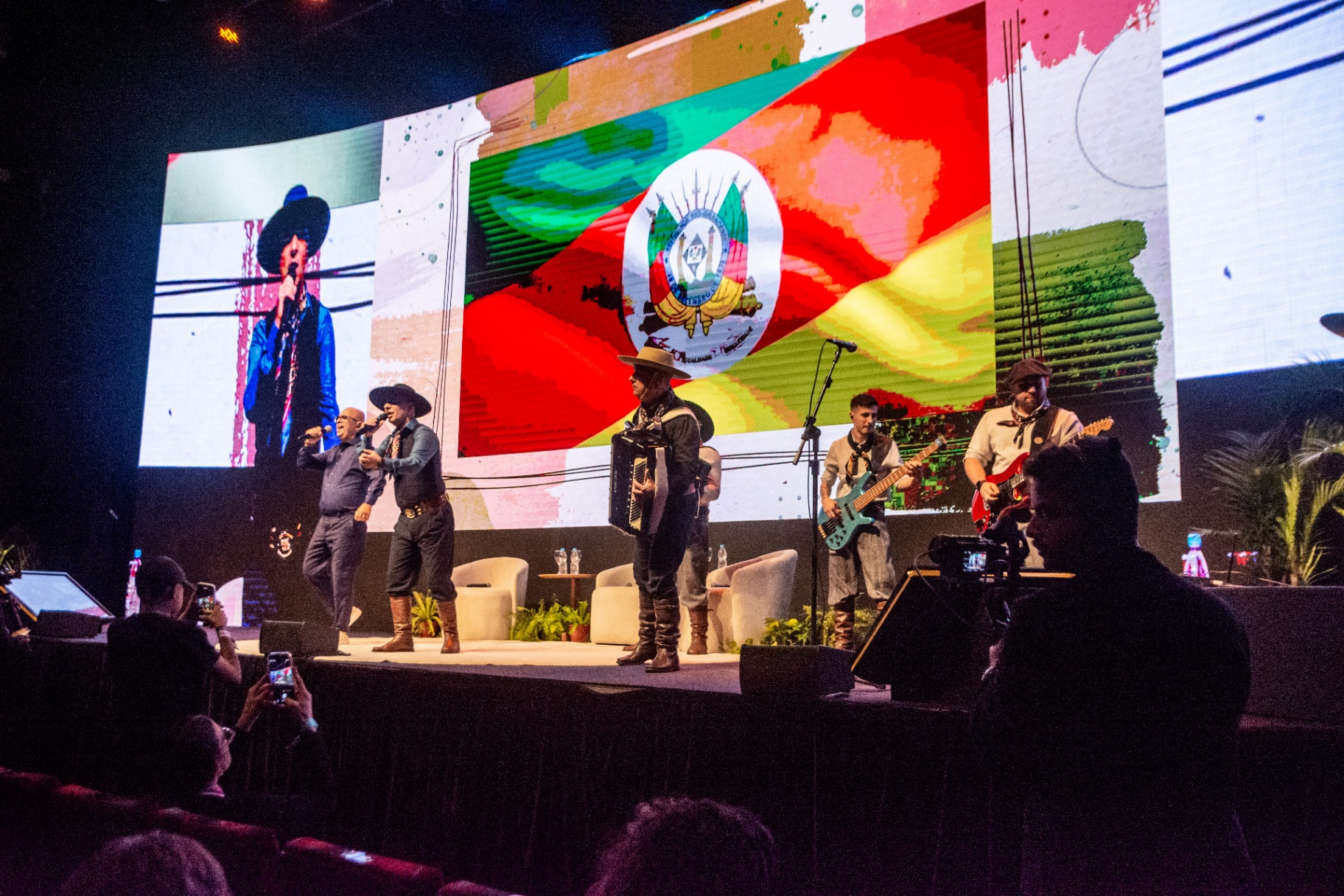 Banda ao vivo no palco
